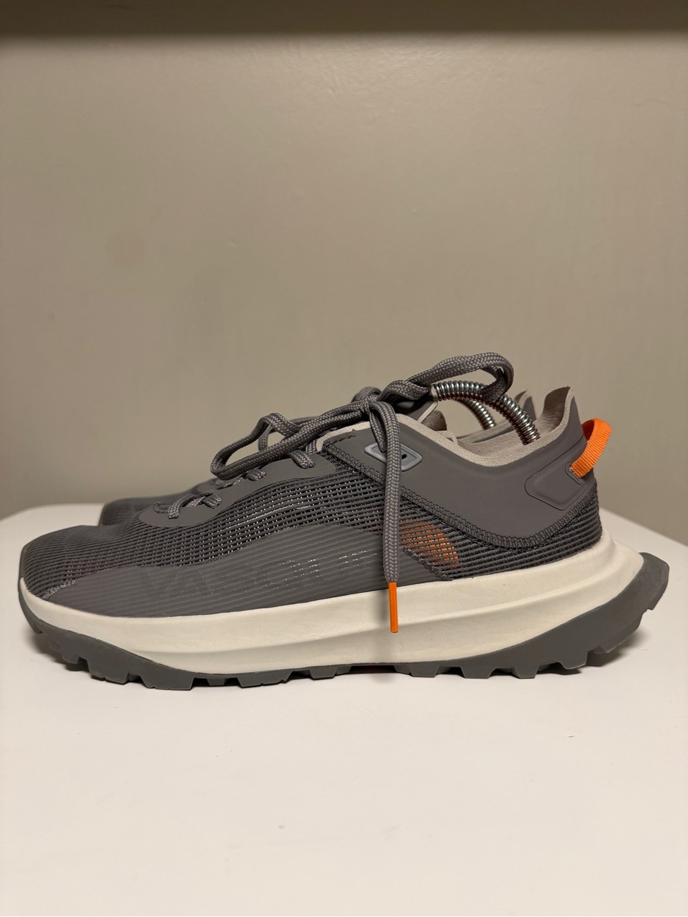 Vasque Here Low Shoes Tectonic Gray Trail Running Athletic 7256M Men’s US 8.5
